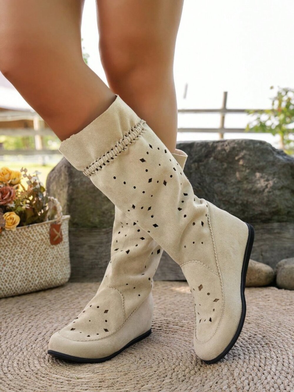 Khaki Boho Casual Women's Perforated faux Leather Boots